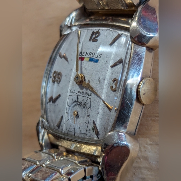 (936)Vintage Benrus 10K Gold Filled Tank style watch sub second Fancy lugs - Picture 9 of 10